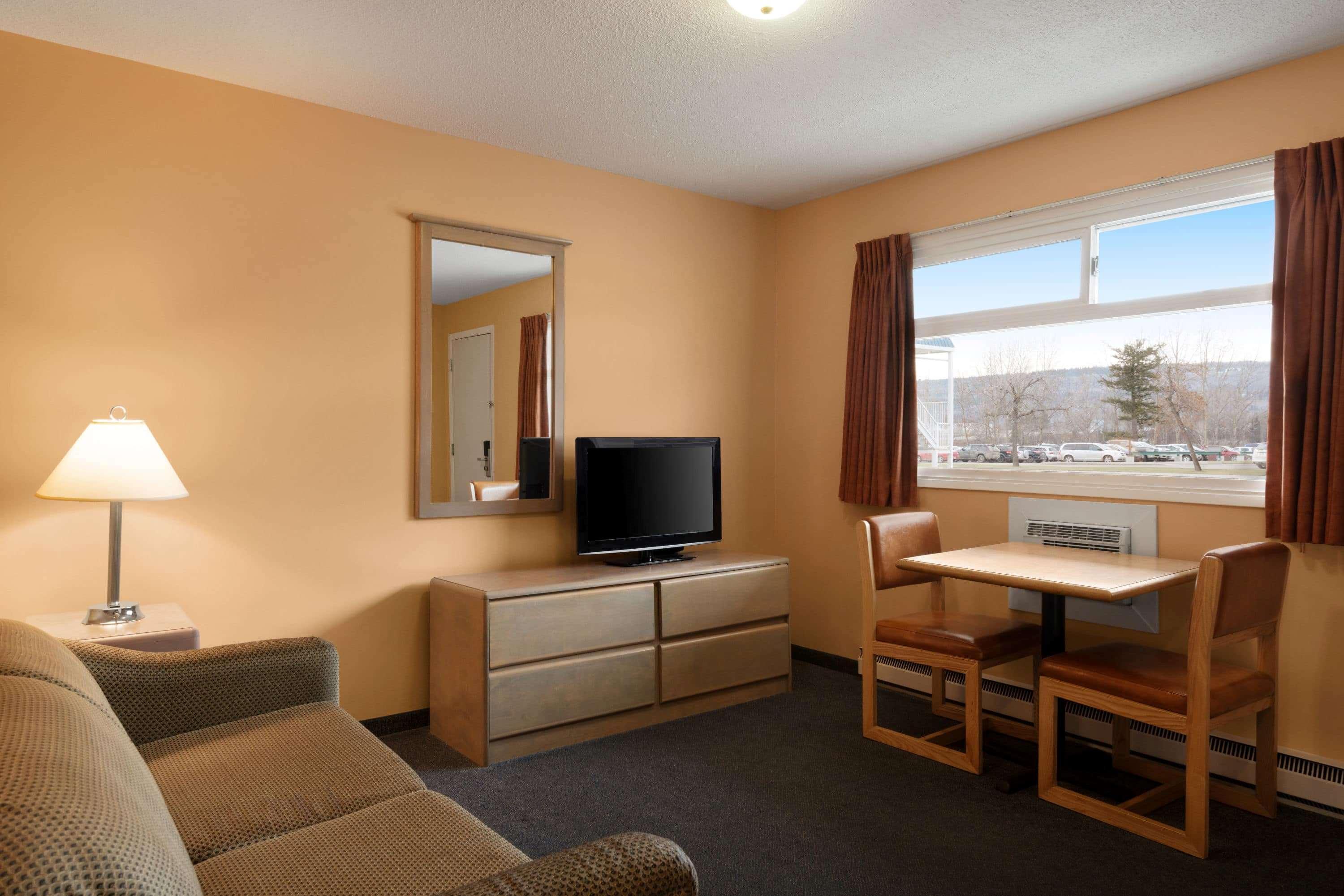 Travelodge By Wyndham Quesnel Bc Zewnętrze zdjęcie
